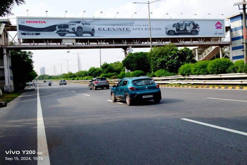 Sector 145 Expressway - Noida