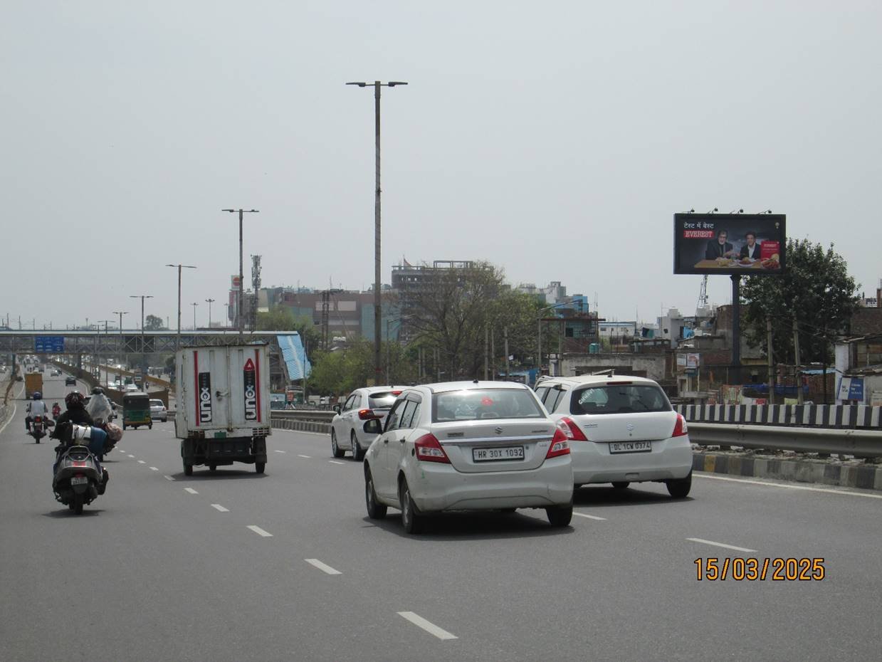 SEC-16 OPPO. OLD FBD METRO STATION MATHURA ROAD FCG DELHI - Faridabad