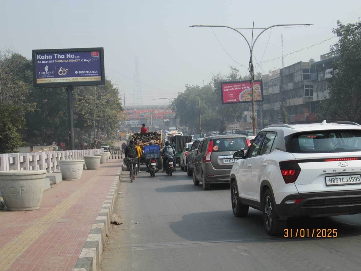 NEELAM FLYOVER AJRONDA CHOWK TOWARDS NEELAM CHOWK - Faridabad