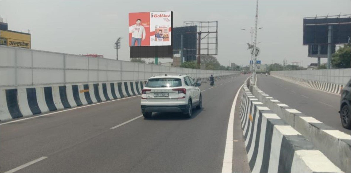 Digital Hoardings at Amausi Flyover Lucknow - Lucknow