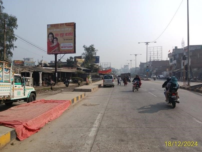 Sultanpur Road Khurdahi Market fc Amul Dairy Shaheedpath - Lucknow