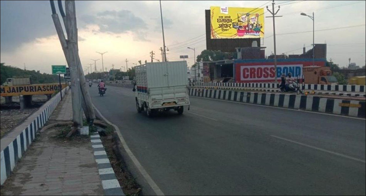 mohan road shakuntala devi university fc alambagh - Lucknow